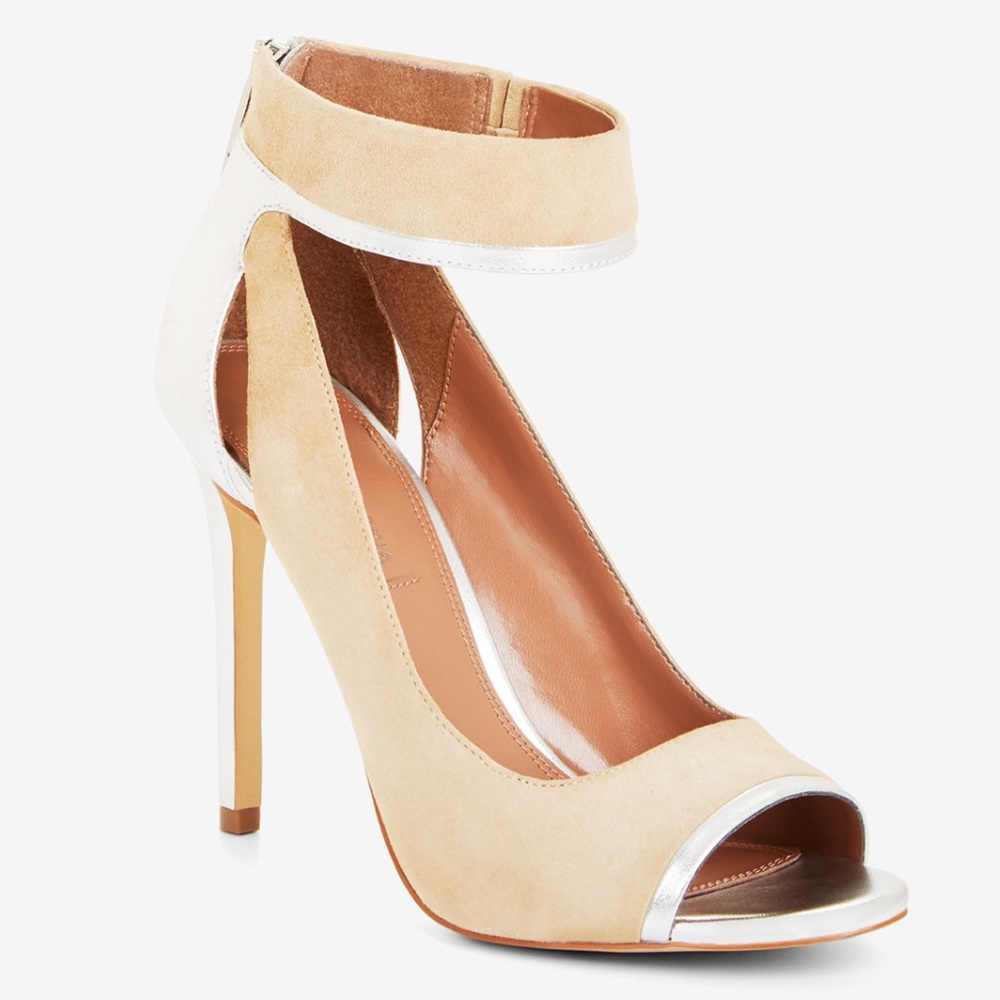 BCBG Nude Silver Heels with Dust Bag
